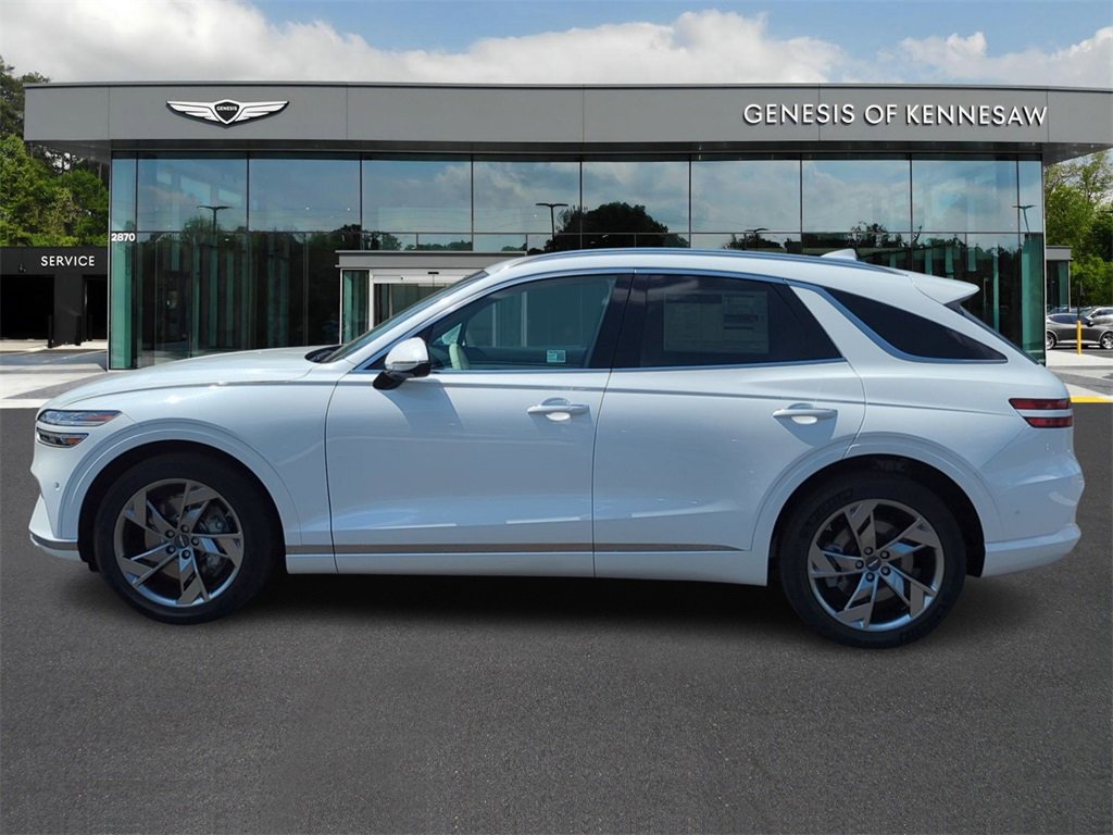 Used 2025 Genesis Electrified GV70 Advanced image 4