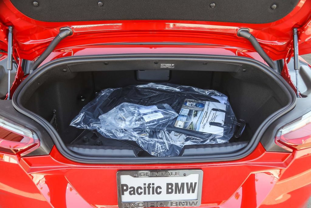Used 2026 BMW Z4 sDrive30i w/ Shadowloine Package RWD image 17