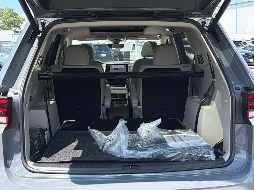 New 2026 Volkswagen Atlas SEL Premium R-Line AWD/4WD image 14