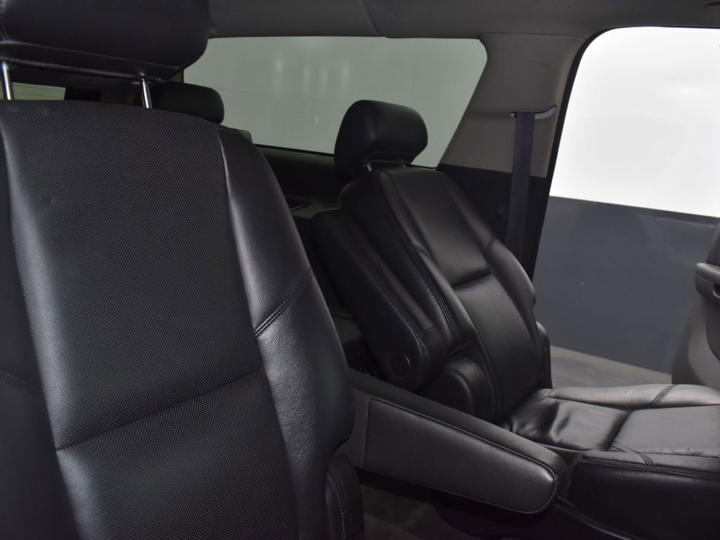 Used 2010 Chevrolet Suburban LTZ image 31