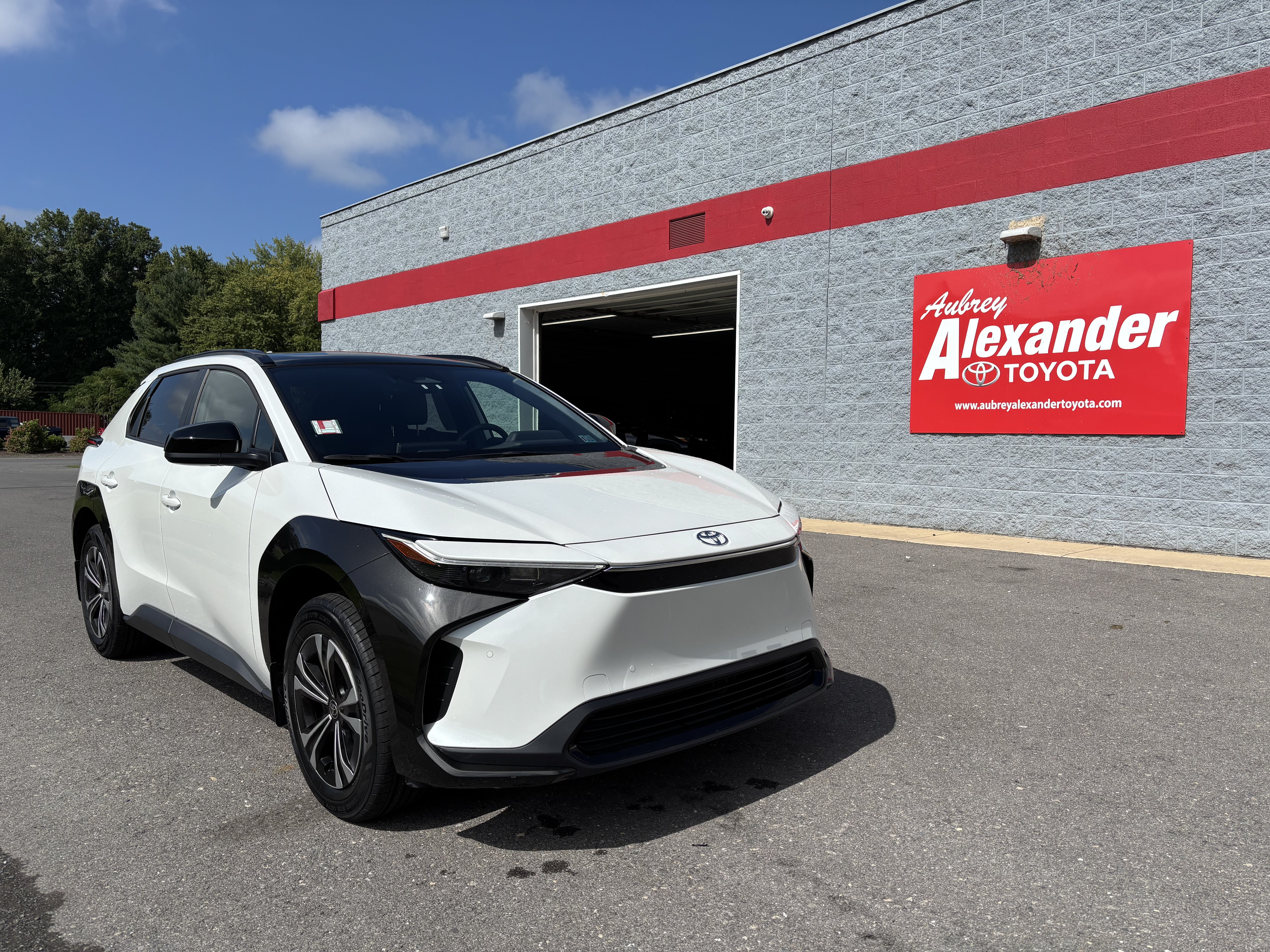 Used 2024 Toyota bZ4X AWD w/ Weather Package