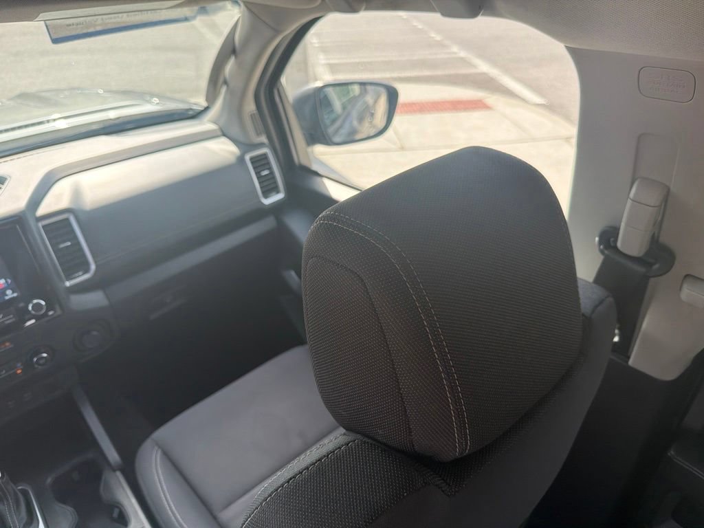 Used 2022 Nissan Frontier SV RWD image 16