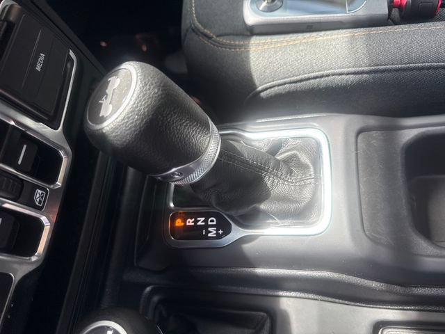 Used 2024 Jeep Wrangler Unlimited Sport AWD/4WD image 18