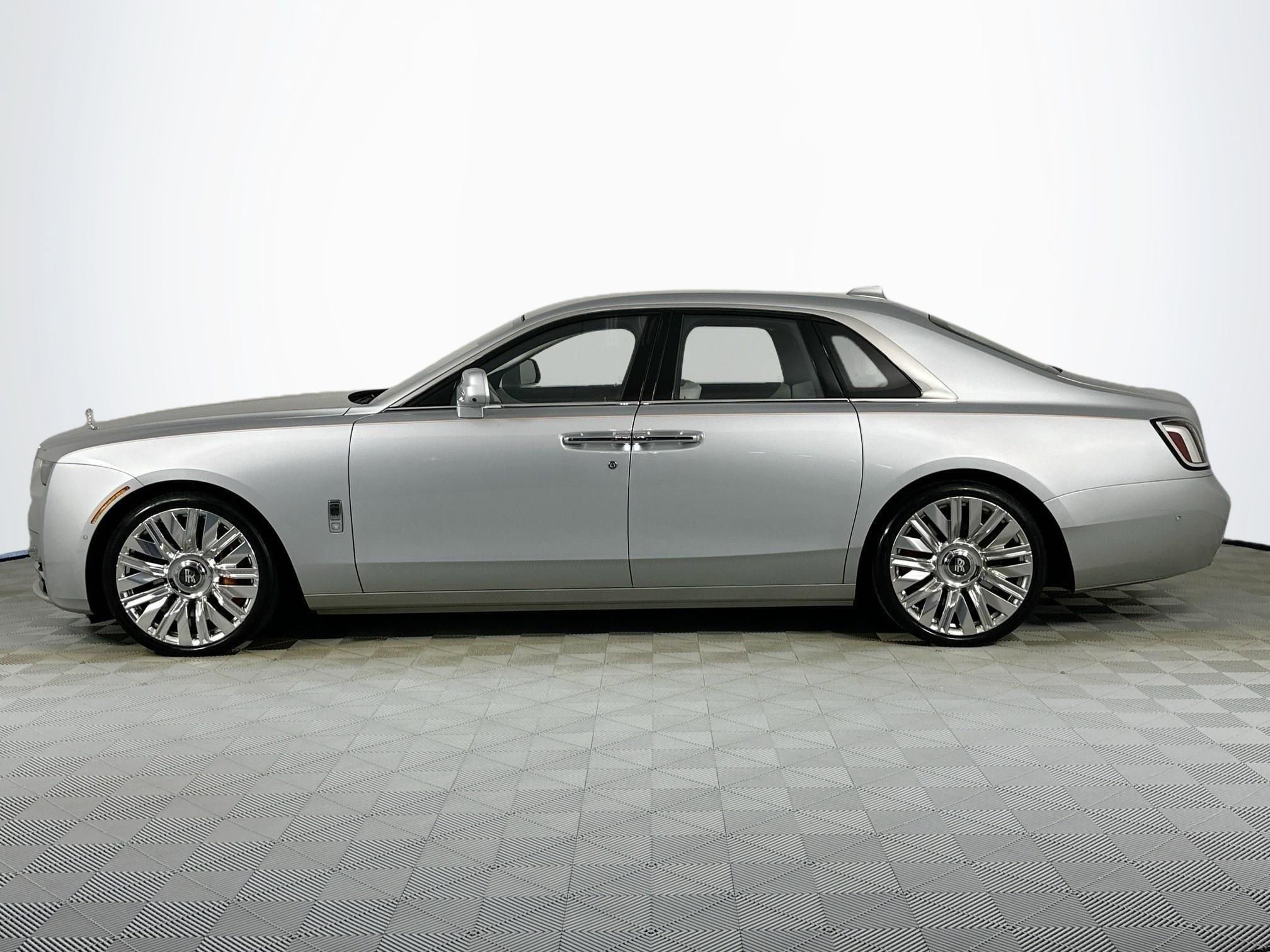 Certified 2026 Rolls-Royce Ghost AWD/4WD image 3