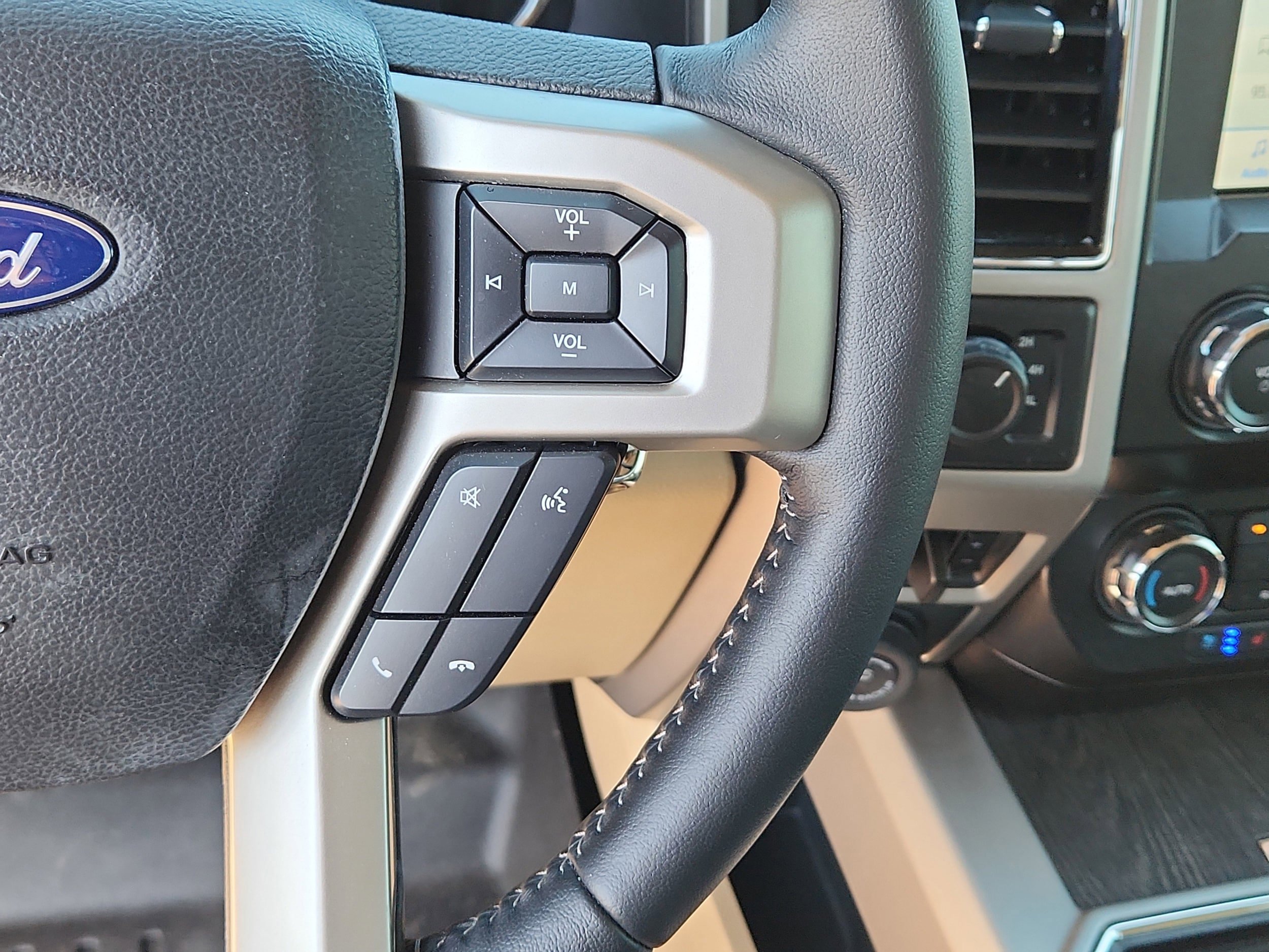 Used 2021 Ford F350 Lariat w/ Chrome Package AWD/4WD image 18