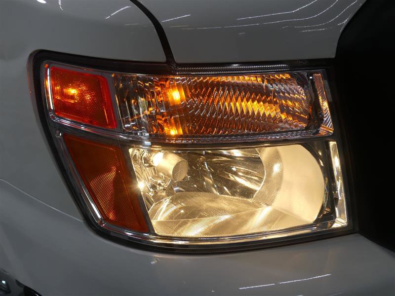 Used 2018 Nissan NV 2500 SV image 13