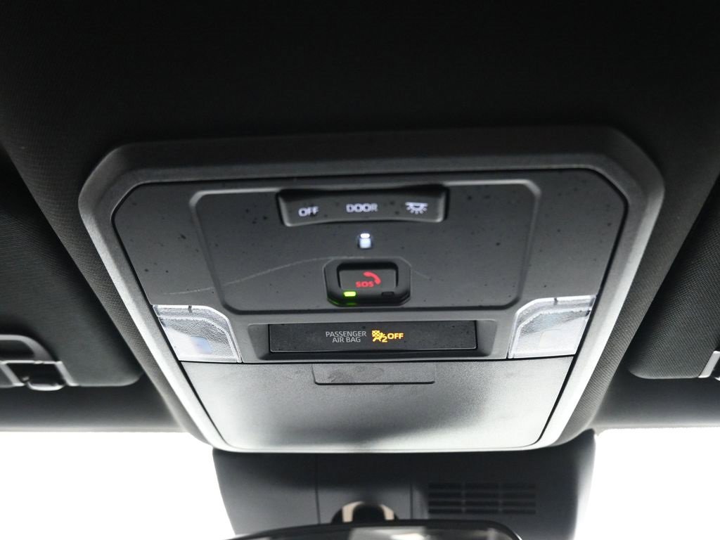 Used 2025 Toyota Tacoma SR image 23