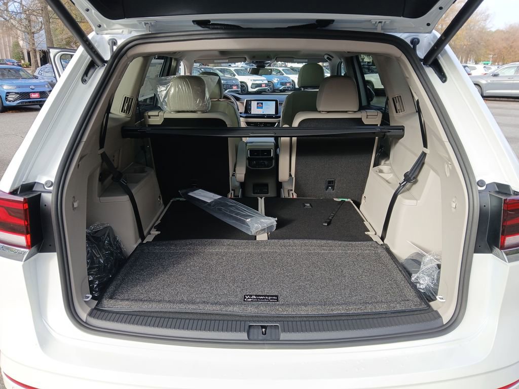 New 2026 Volkswagen Atlas SEL Premium R-Line image 23