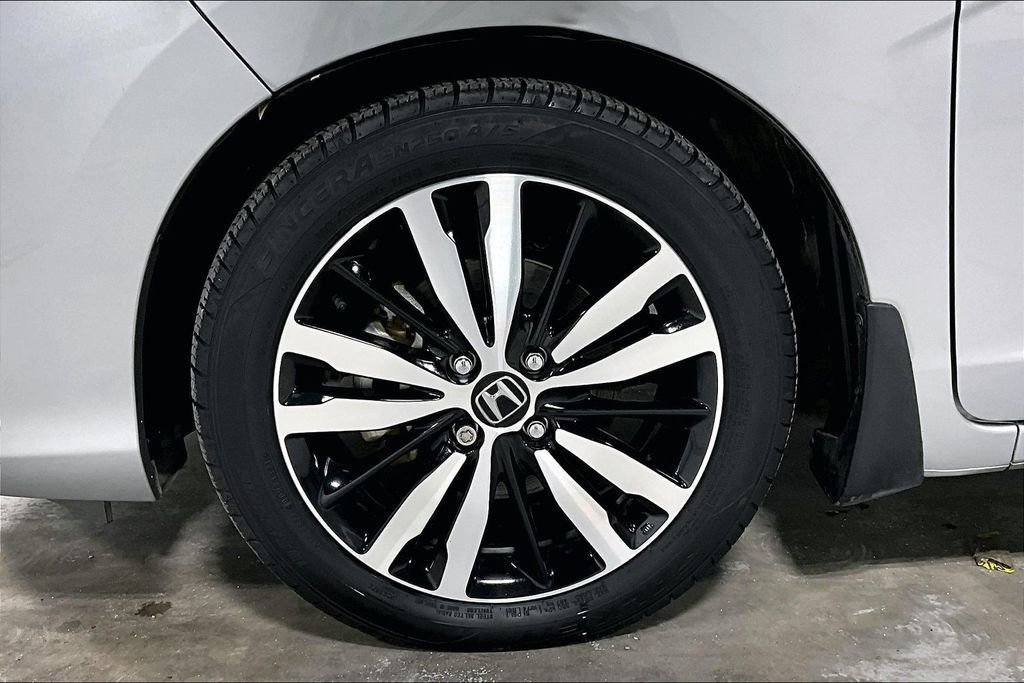 Used 2018 Honda Fit EX image 11