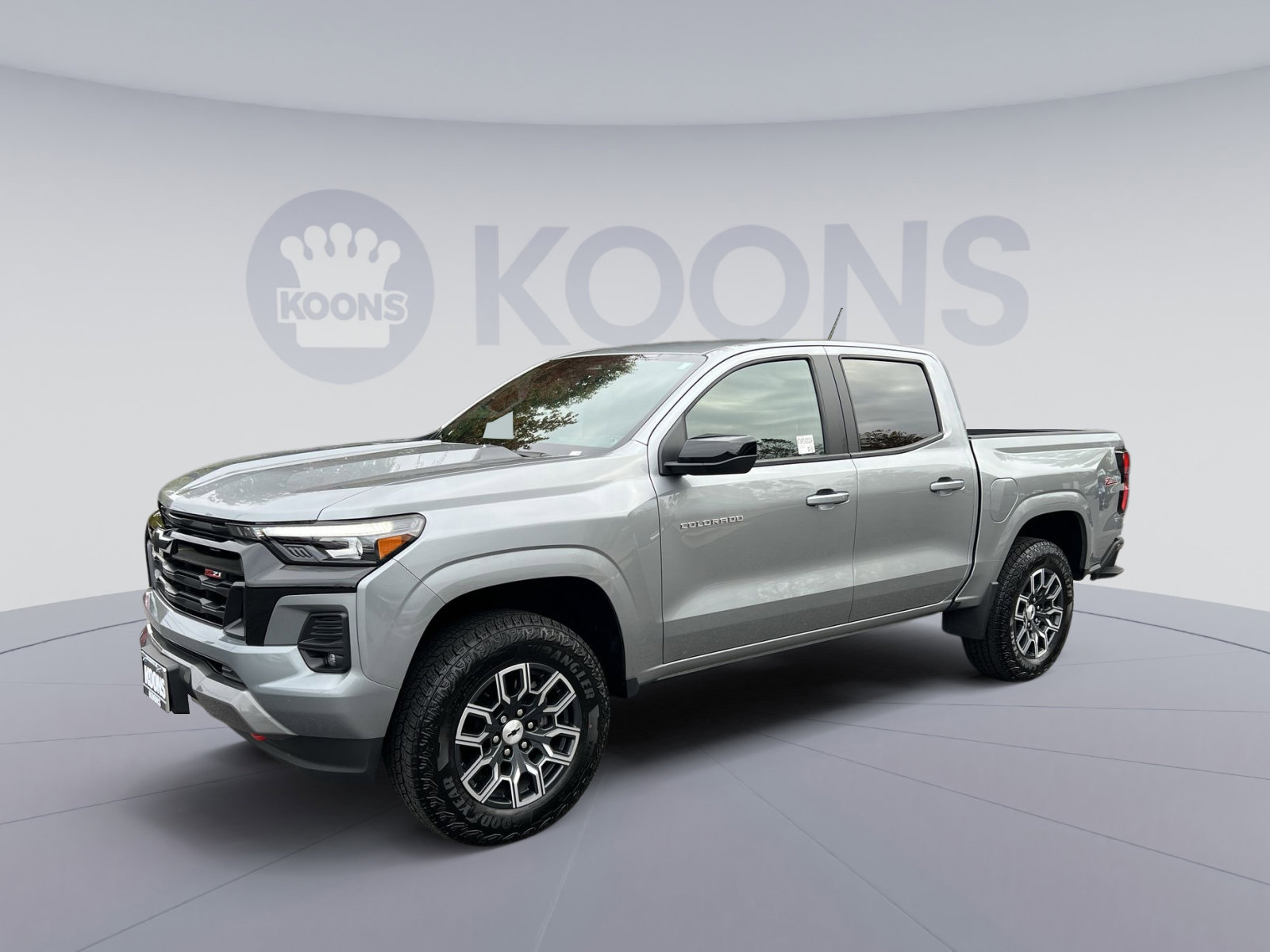 Used 2024 Chevrolet Colorado Z71 w/ Z71 Convenience Package 2