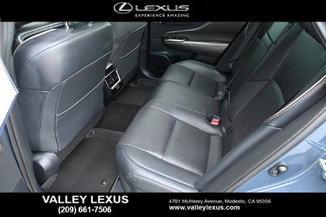 Used 2026 Toyota Crown AWD/4WD image 15