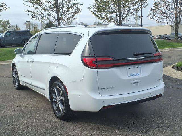 Certified 2021 Chrysler Pacifica Pinnacle AWD/4WD image 6