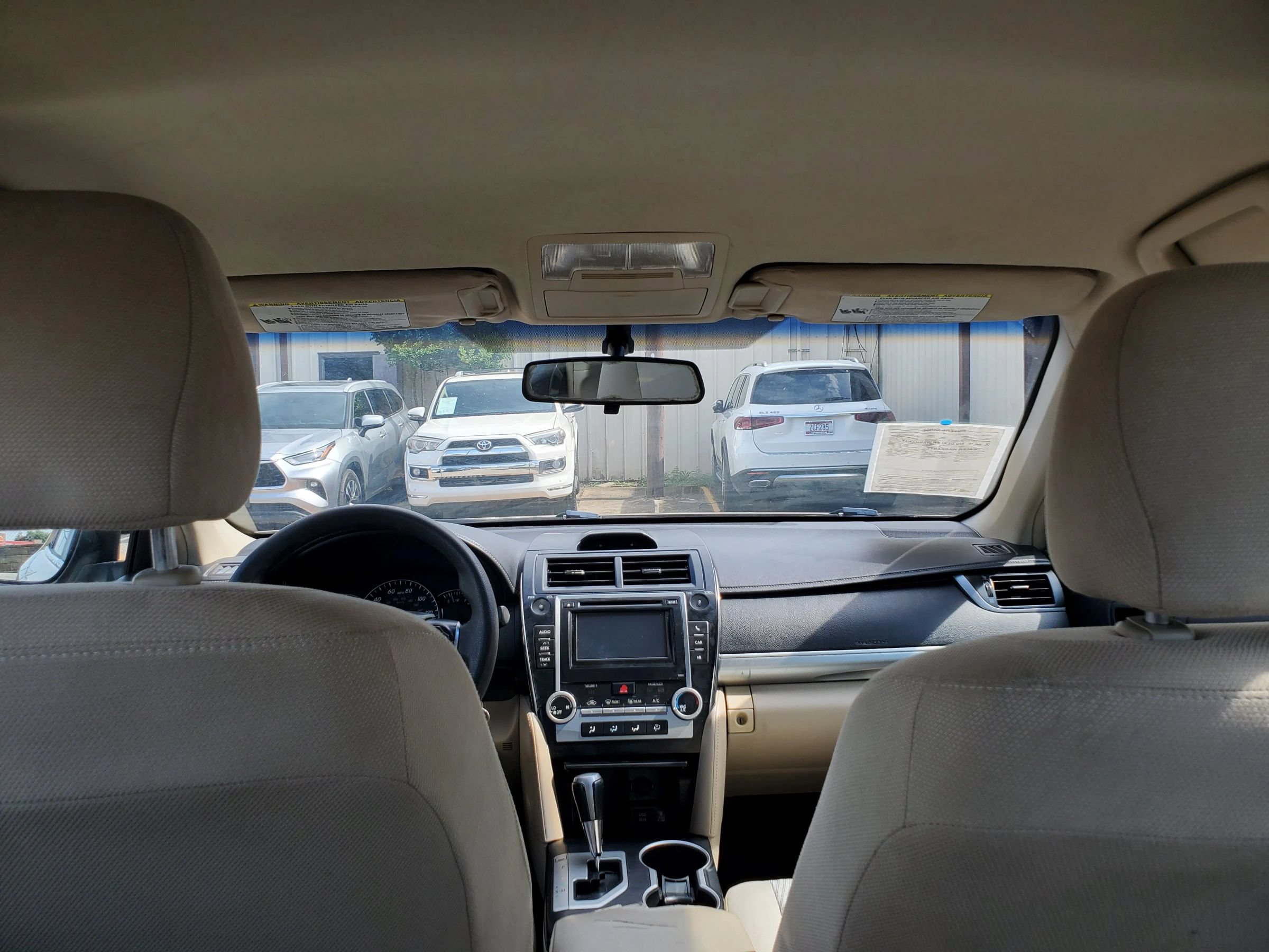 Used 2012 Toyota Camry LE FWD image 29