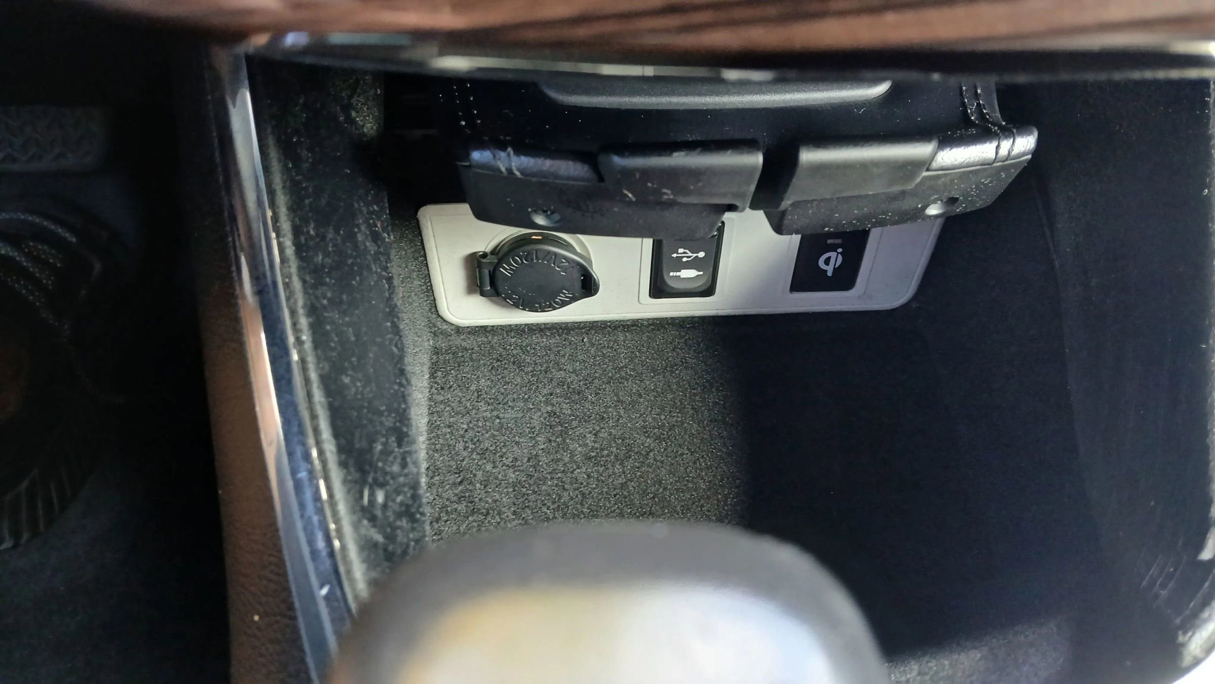 Used 2014 Toyota Avalon Limited image 22