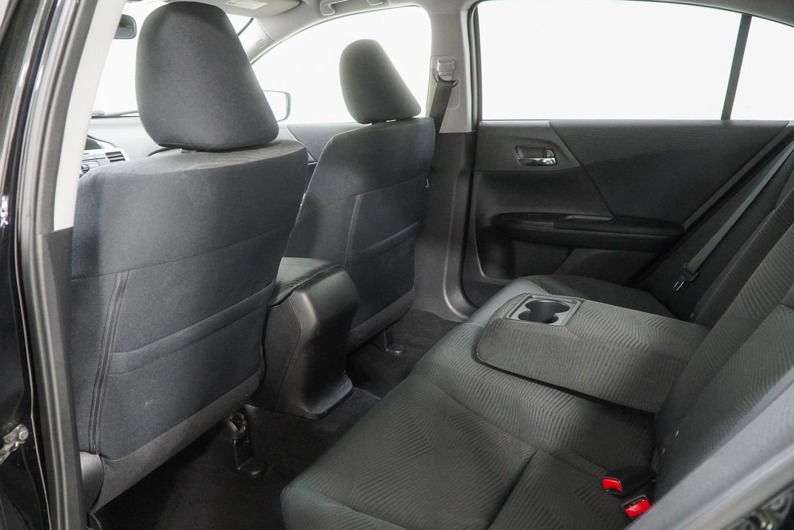 Used 2015 Honda Accord LX image 34