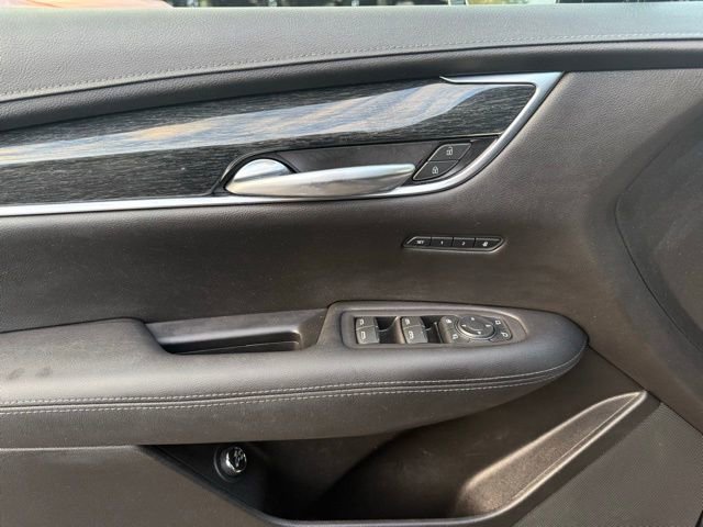 Used 2020 Cadillac XT5 Premium Luxury image 25