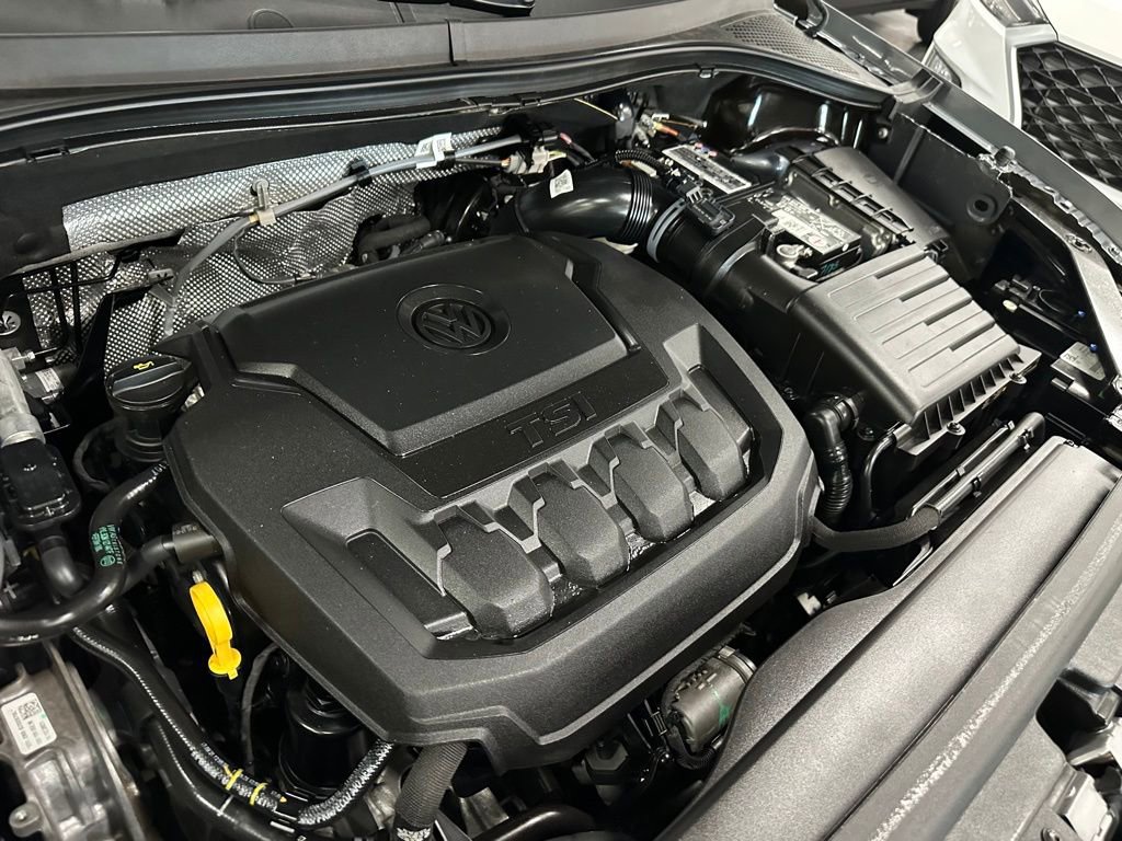 Used 2022 Volkswagen Tiguan SE FWD image 35