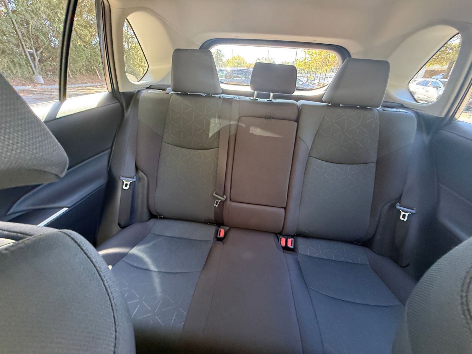 Used 2025 Toyota RAV4 XLE image 38