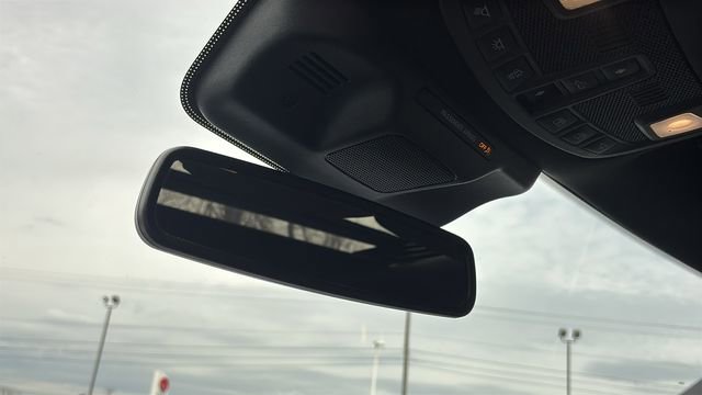 Used 2023 Ford Expedition Limited image 25