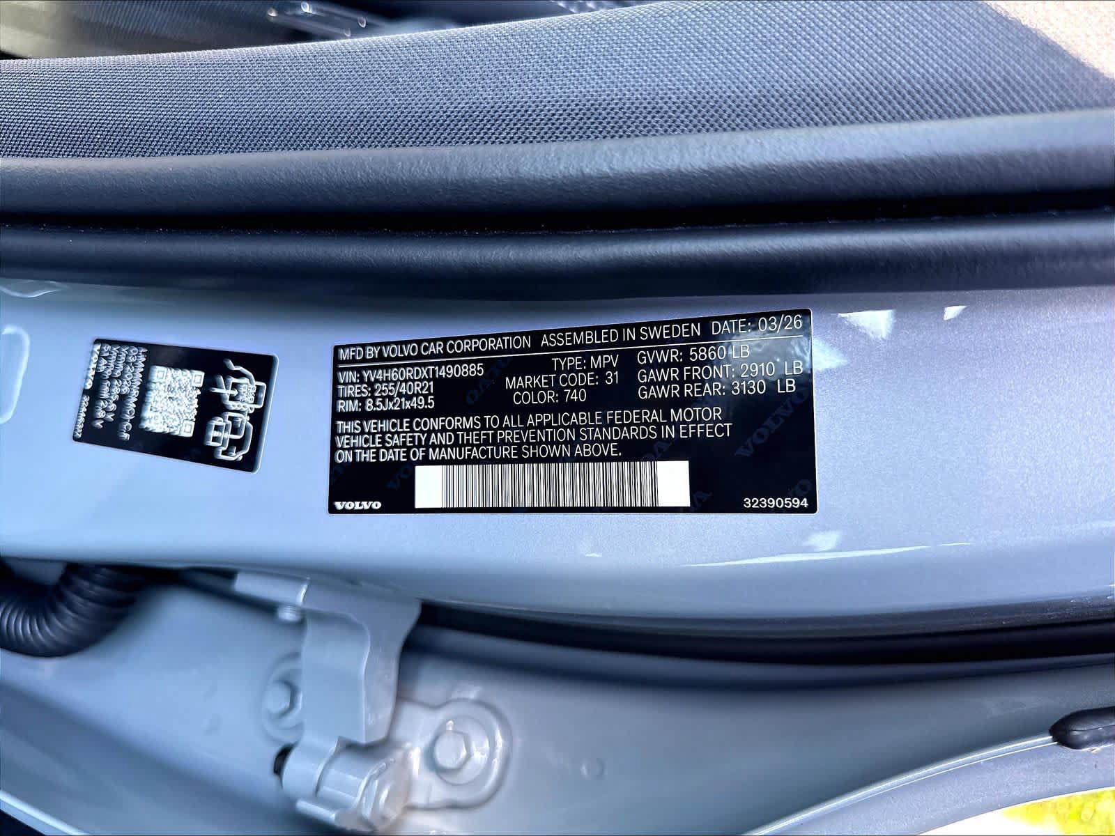 New 2026 Volvo XC60 T8 Ultra w/ Climate Package PRO AWD/4WD image 36