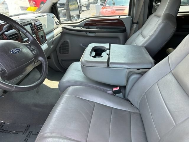 Used 2007 Ford F350 Lariat RWD image 9