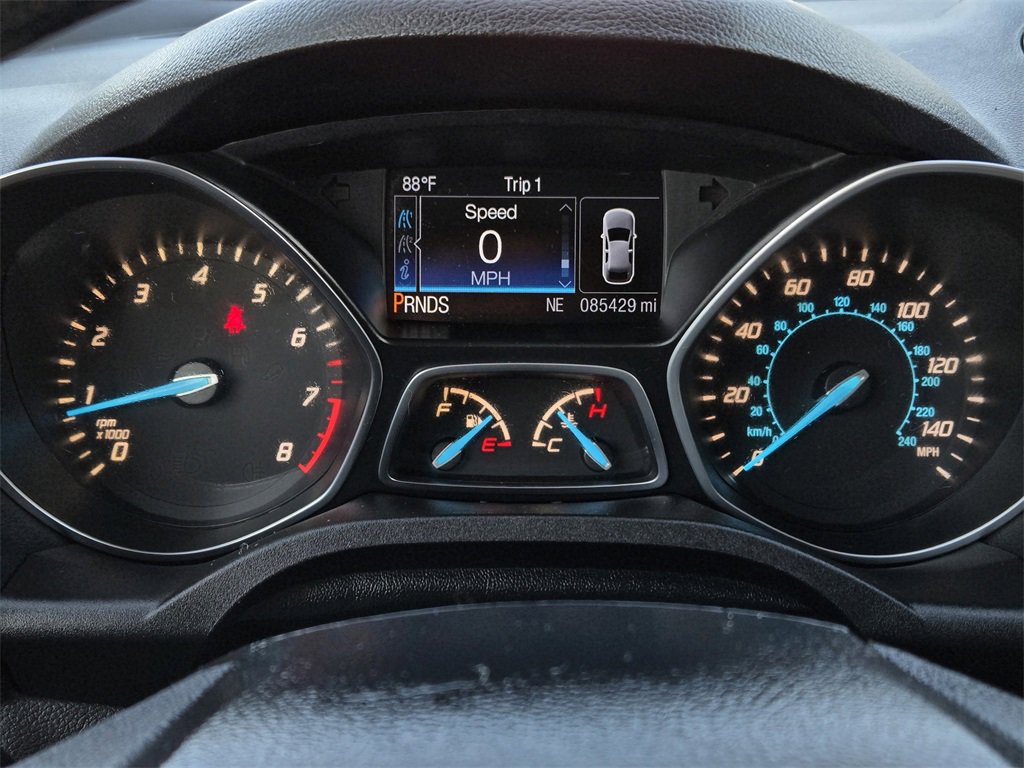 Used 2016 Ford Escape SE w/ Equipment Group 201A image 6