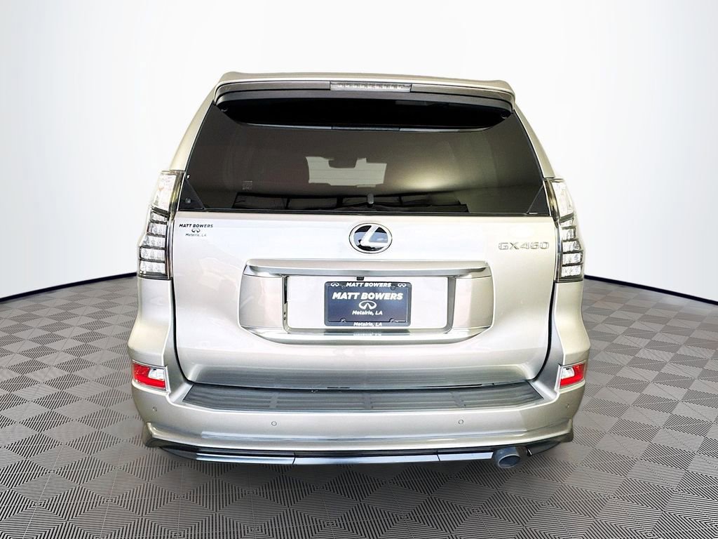 Used 2023 Lexus GX 460 Premium w/ Accessory Package AWD/4WD image 6