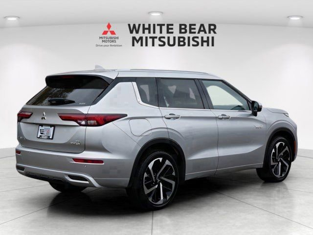 Used 2025 Mitsubishi Outlander SEL AWD/4WD image 7