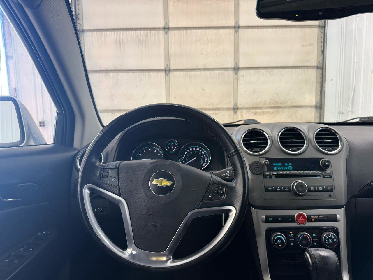 Used 2013 Chevrolet Captiva Sport LTZ FWD image 29