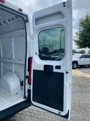 Used 2025 RAM ProMaster 2500 FWD image 2