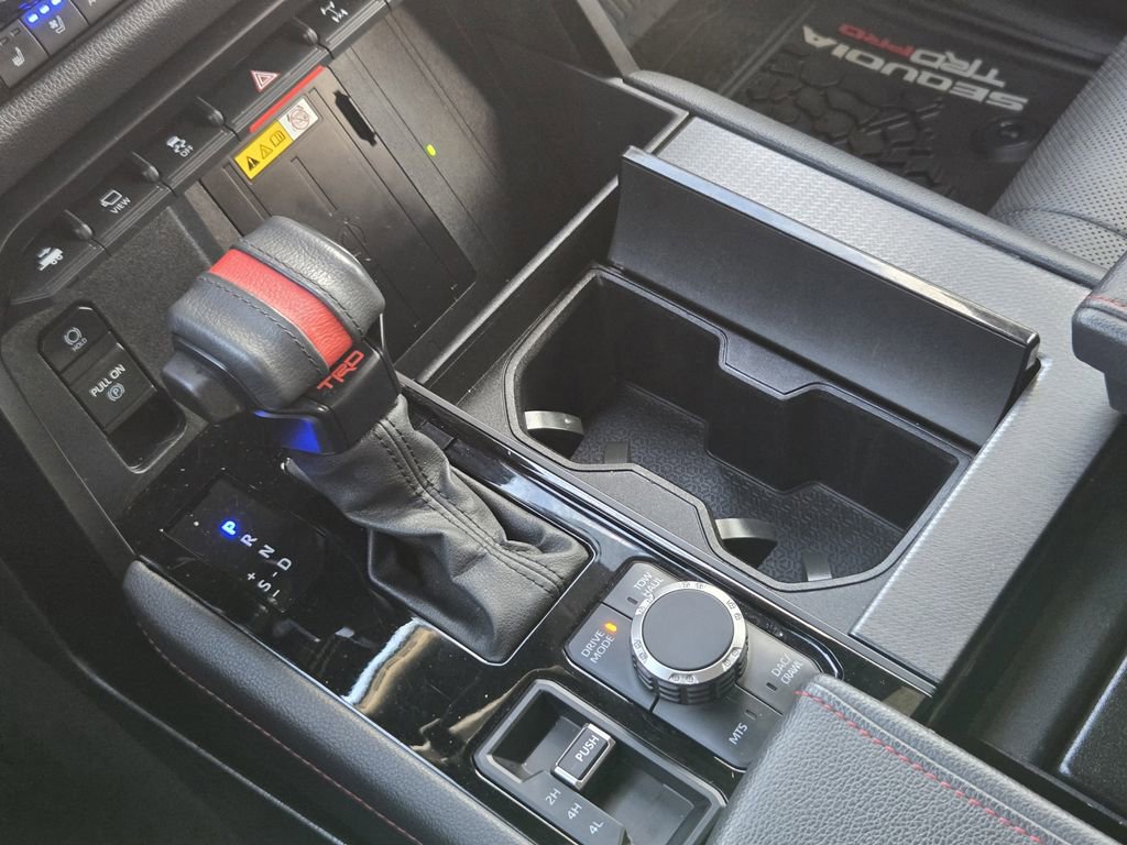 Used 2024 Toyota Sequoia 4WD image 19