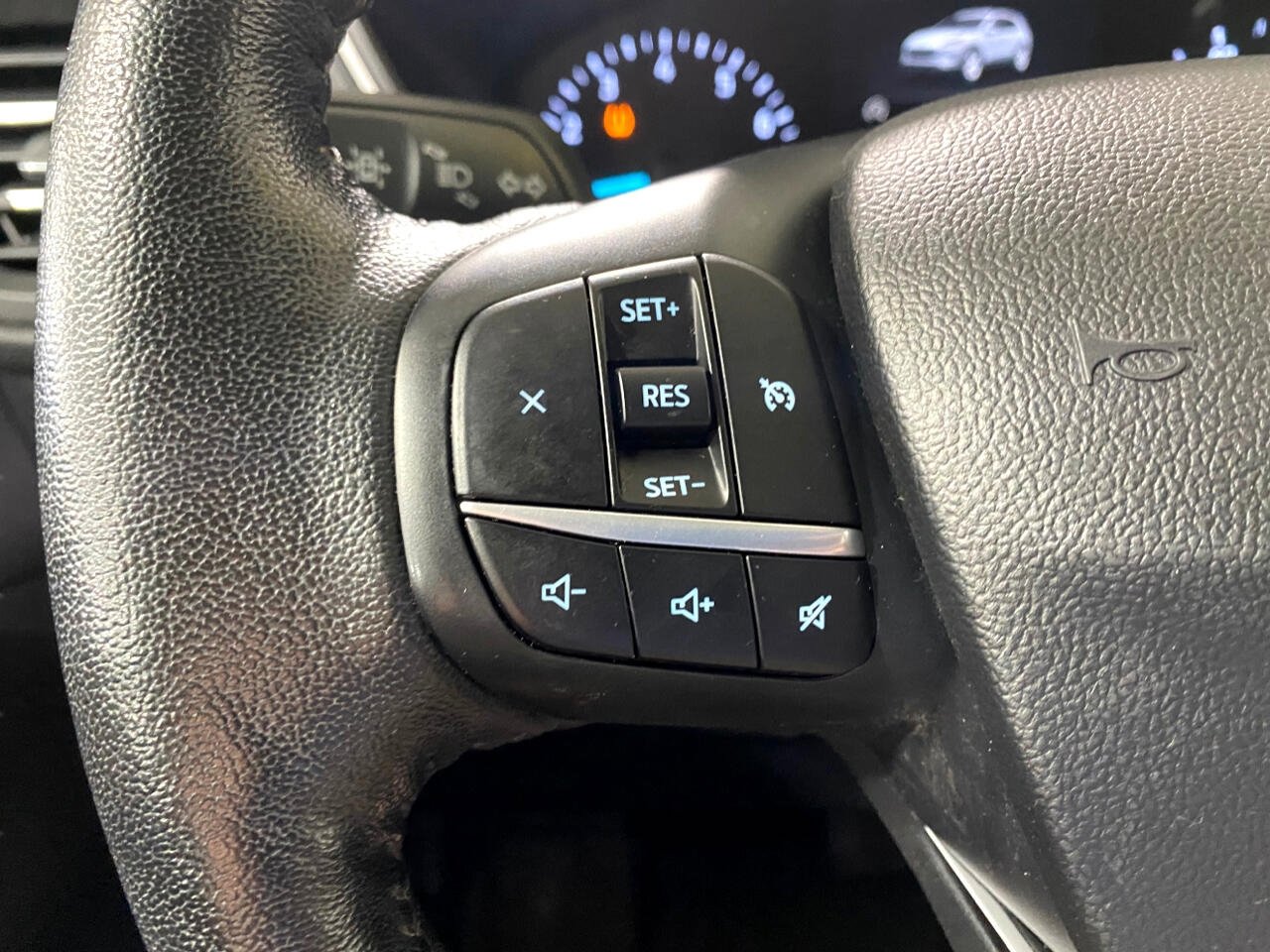 Used 2020 Ford Escape SEL image 18