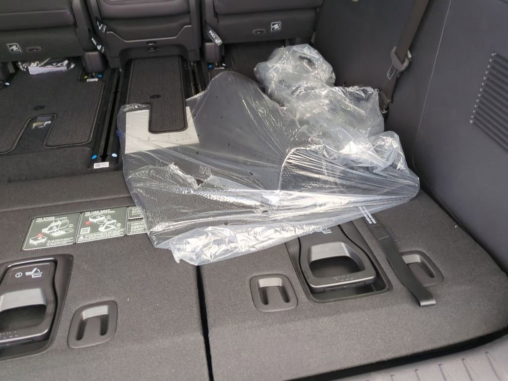 New 2026 Kia Carnival LXS image 34