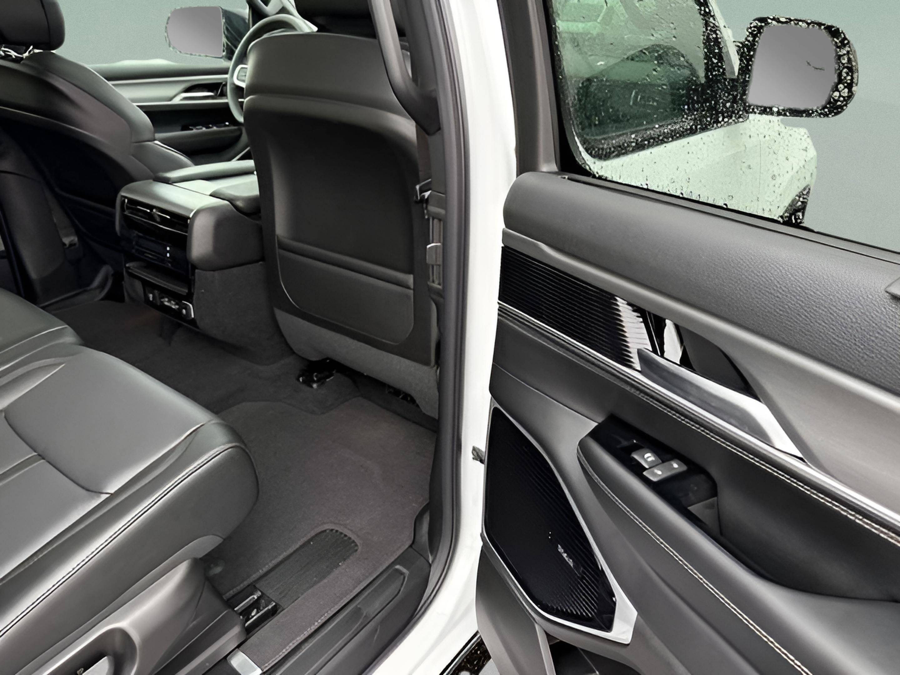 New 2026 Jeep Grand Wagoneer Limited AWD/4WD image 13