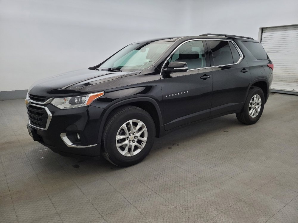 Used 2020 Chevrolet Traverse LT image 2