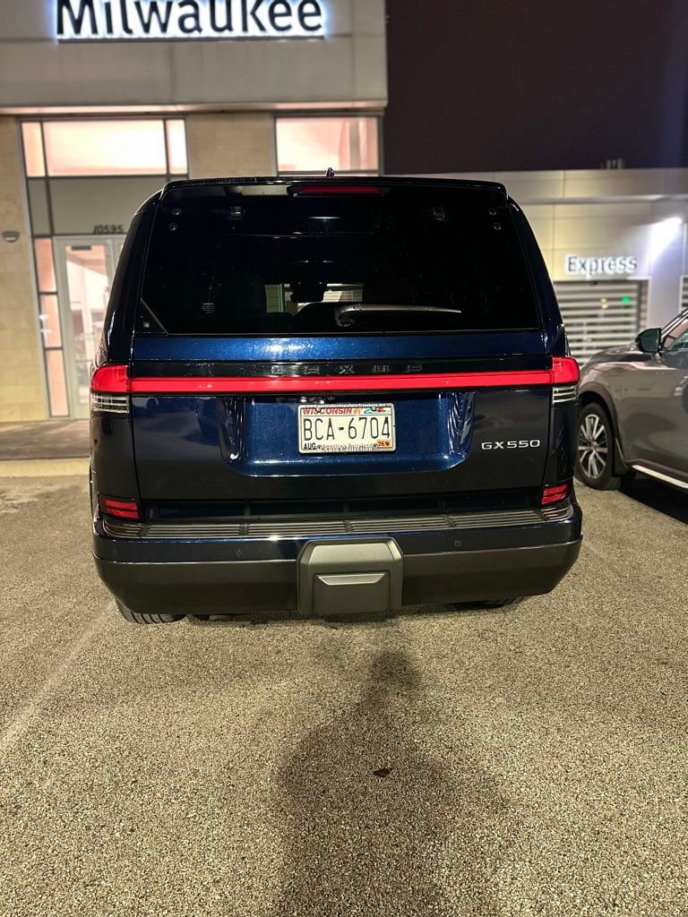 Used 2025 Lexus GX 550 image 3