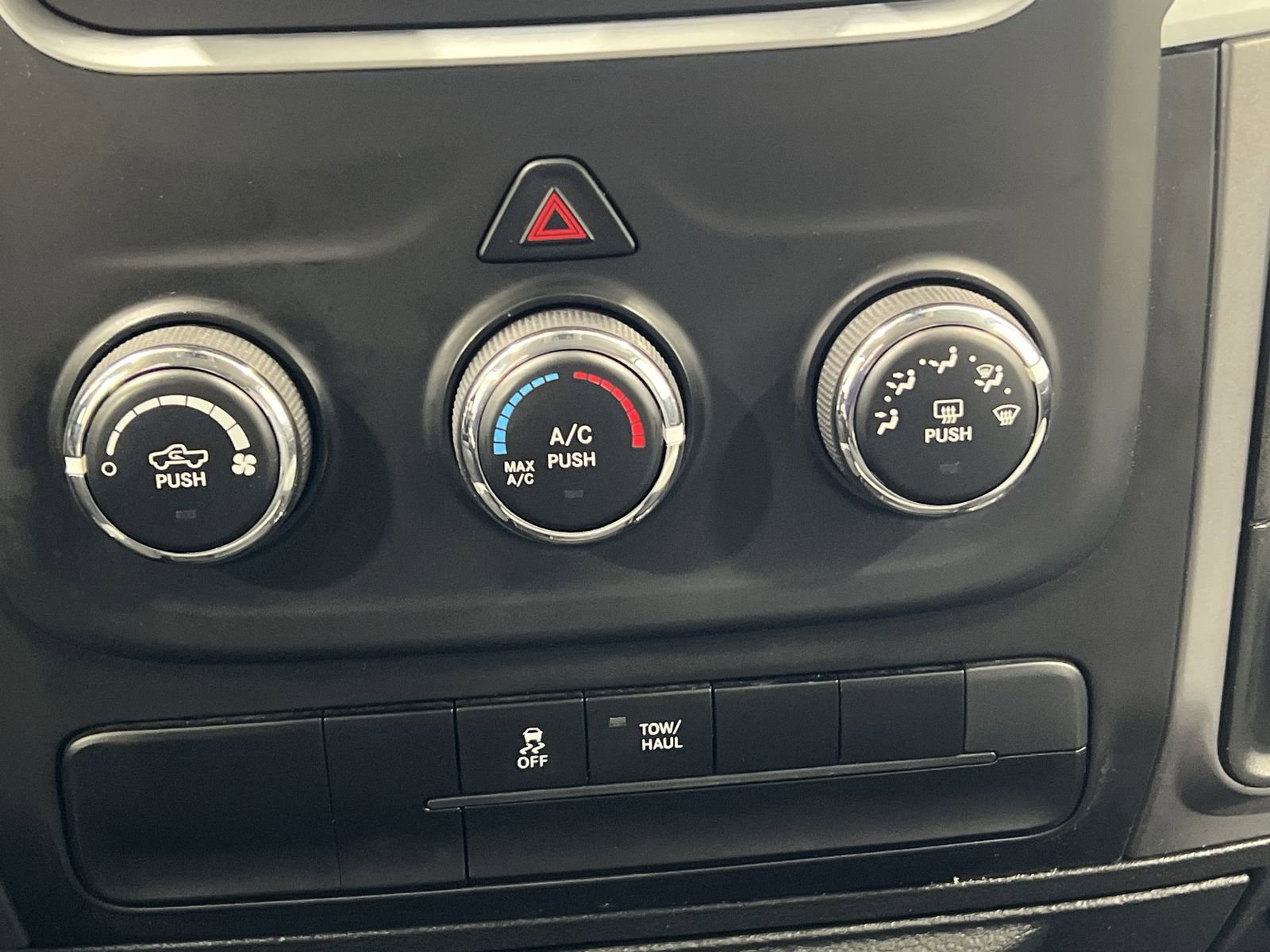 Used 2023 RAM 1500 Classic SLT image 18