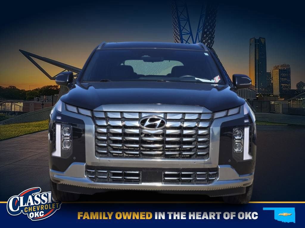 Used 2024 Hyundai Palisade Calligraphy image 2