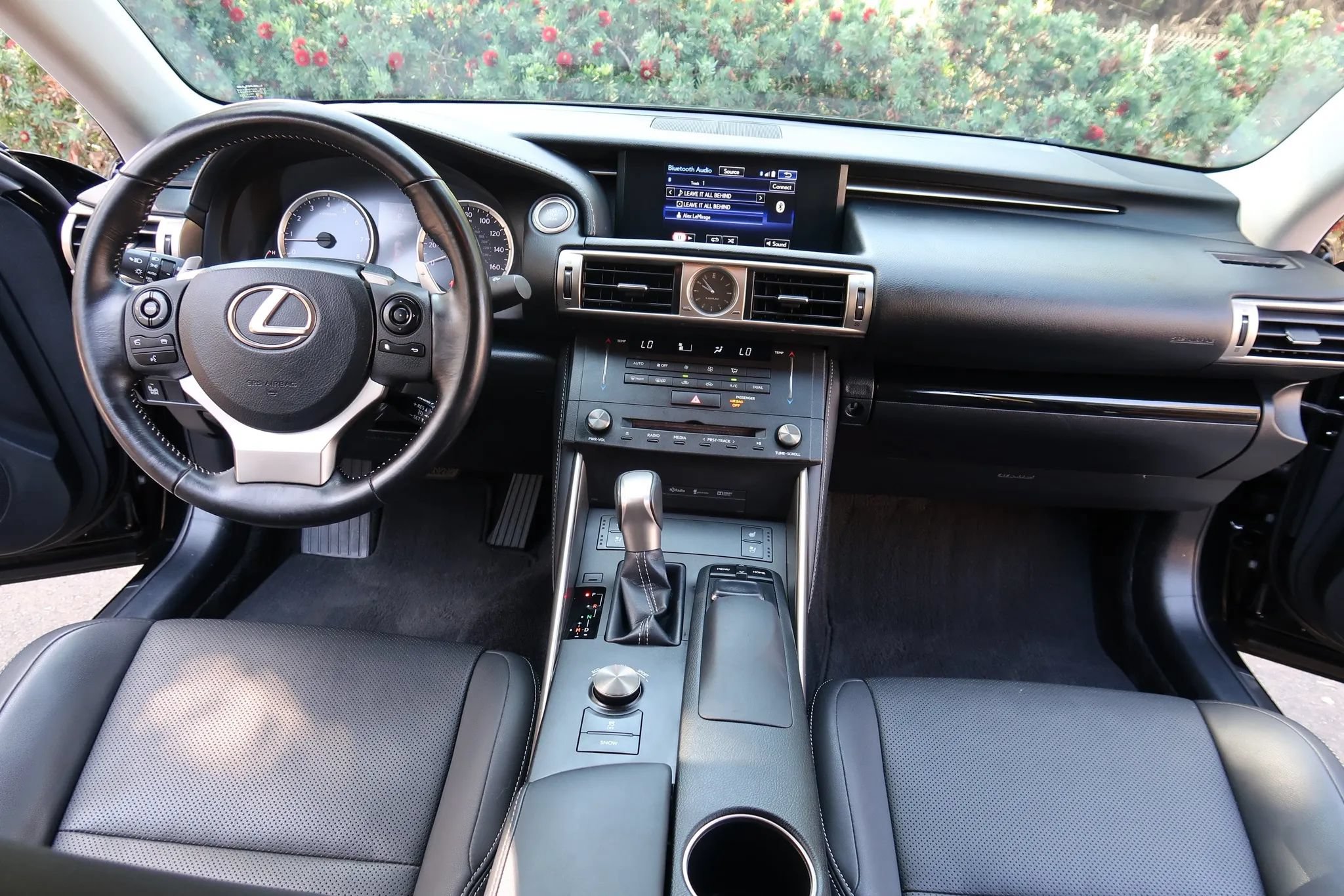 Used 2016 Lexus IS 300 AWD image 28
