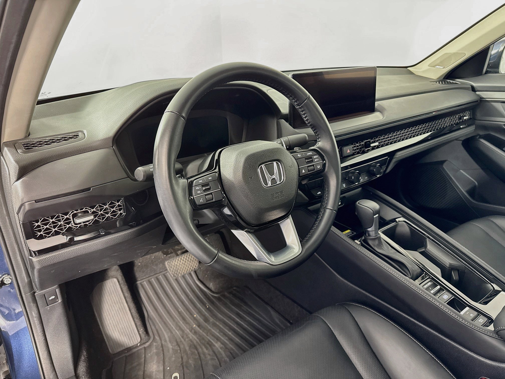 Certified 2024 Honda Accord Touring image 9