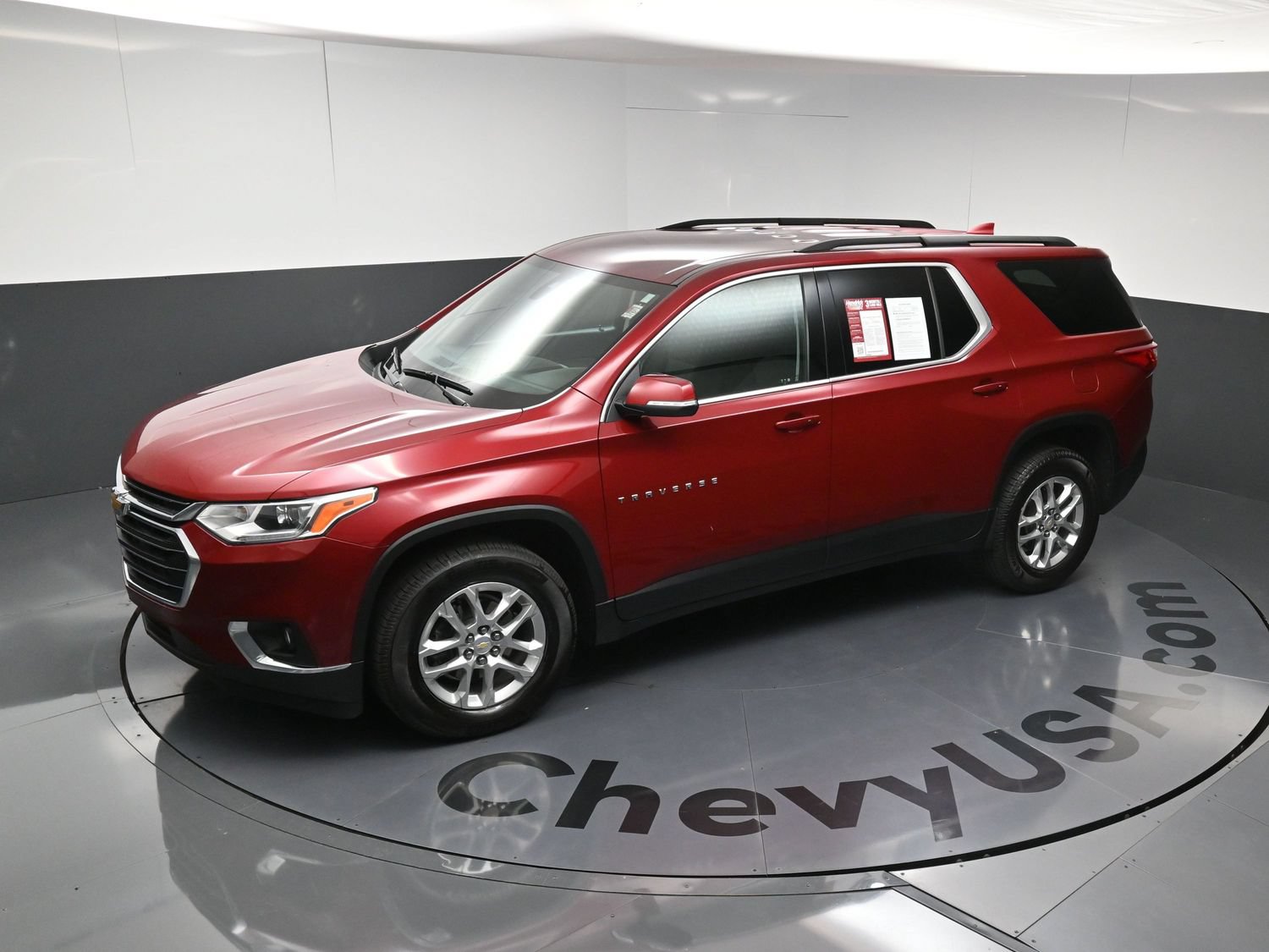 Used 2021 Chevrolet Traverse LT FWD image 29