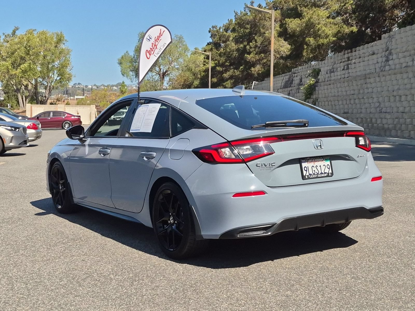 Used 2024 Honda Civic Sport image 3