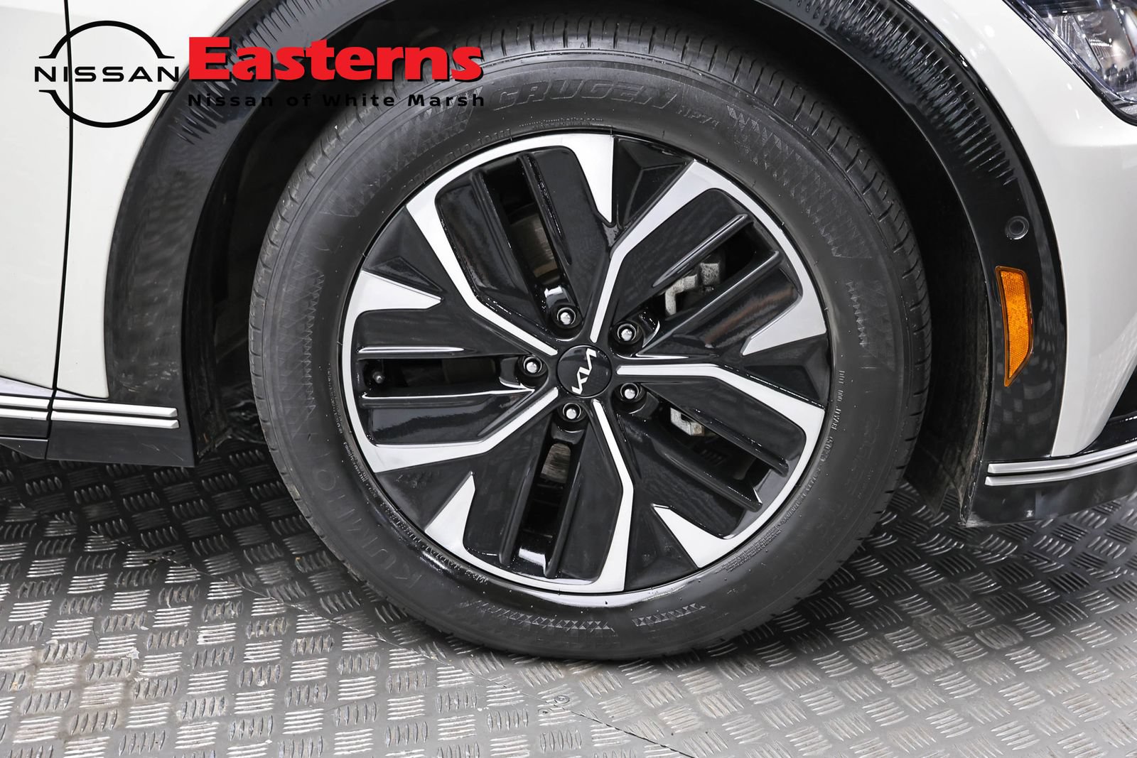 Used 2022 Kia EV6 Wind w/ Wind Technology Package AWD/4WD image 28