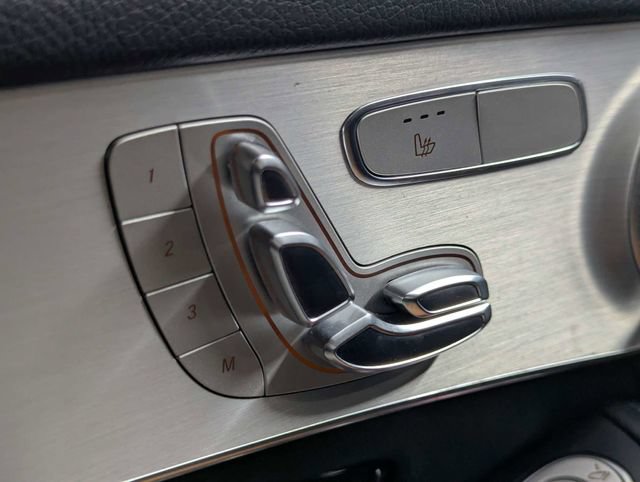 Used 2019 Mercedes-Benz GLC 300 4MATIC w/ Exterior Lighting Package image 17