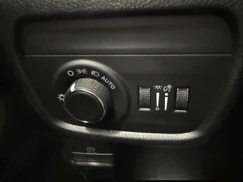 New 2027 Jeep Grand Cherokee Laredo X AWD/4WD image 23