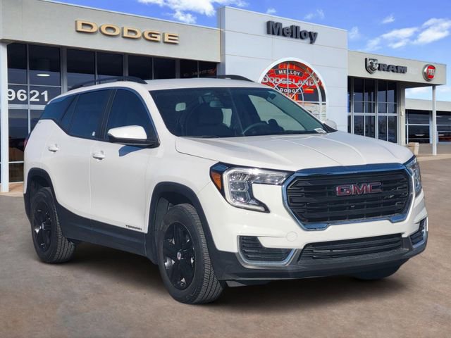 Used 2023 GMC Terrain SLE w/ Driver Convenience Package AWD/4WD image 2