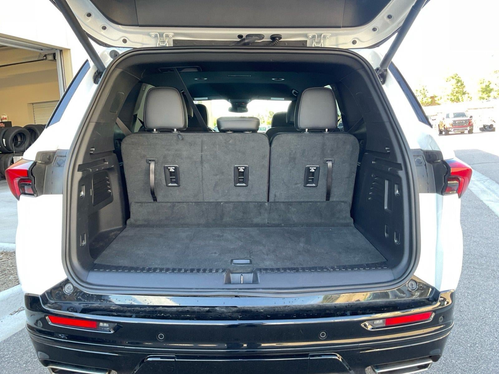 Certified 2026 Buick Enclave Sport Touring AWD/4WD image 20