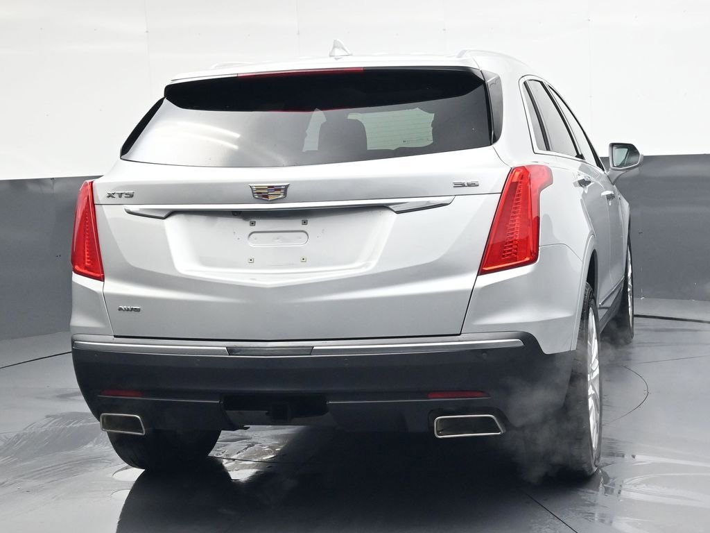 Used 2019 Cadillac XT5 Premium Luxury AWD/4WD image 3