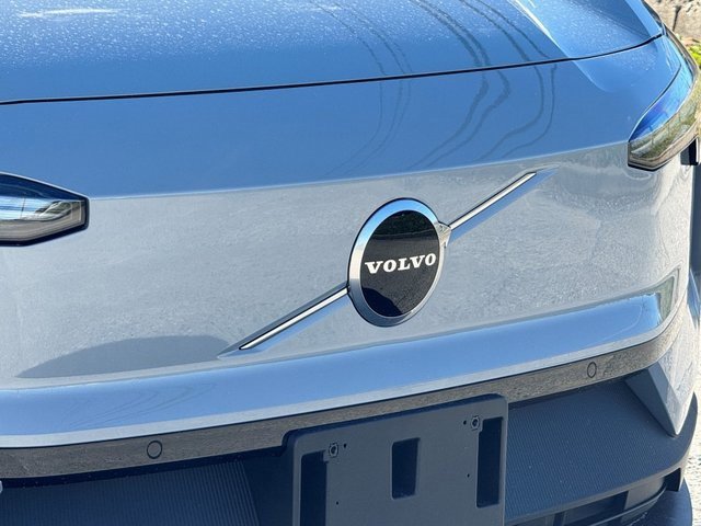 New 2026 Volvo EX30 Plus image 2