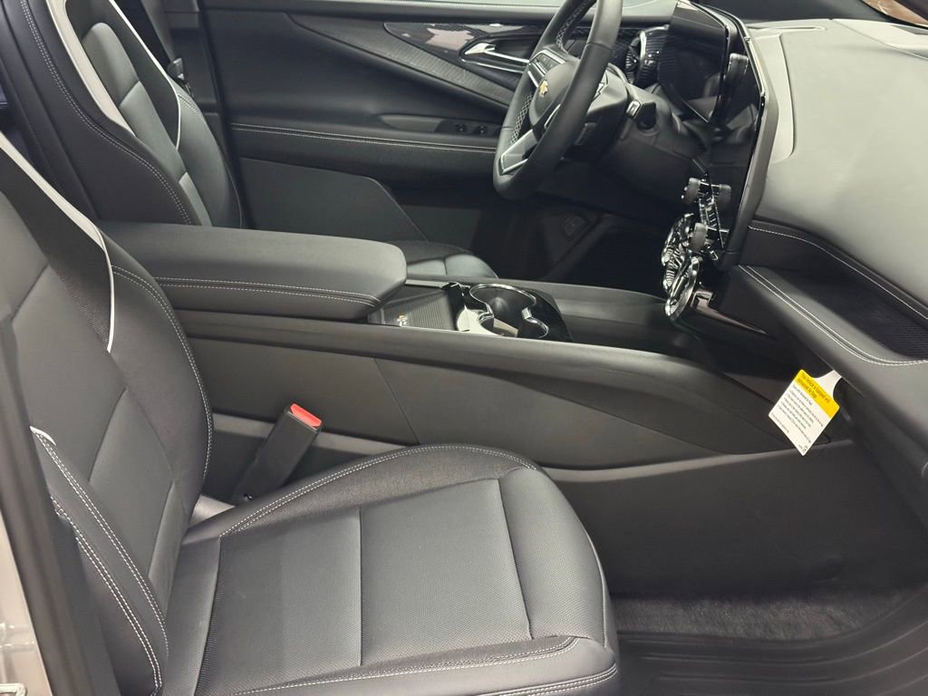 New 2025 Chevrolet Blazer EV LT image 18